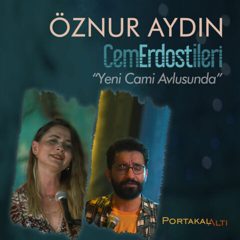yeni-cami-avlusunda-cover